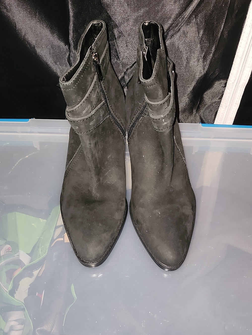 Naturalizer Black Pointed Toe Ankle Booties